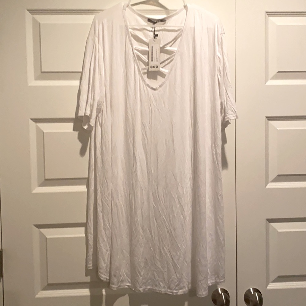 💋3 for $16💋 White T-Shirt Dress - NWT